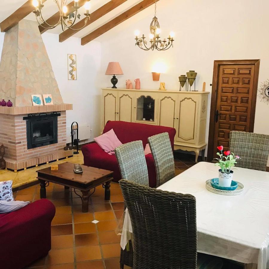 Casa Los Almendros Canillas de Albaida ภายนอก รูปภาพ