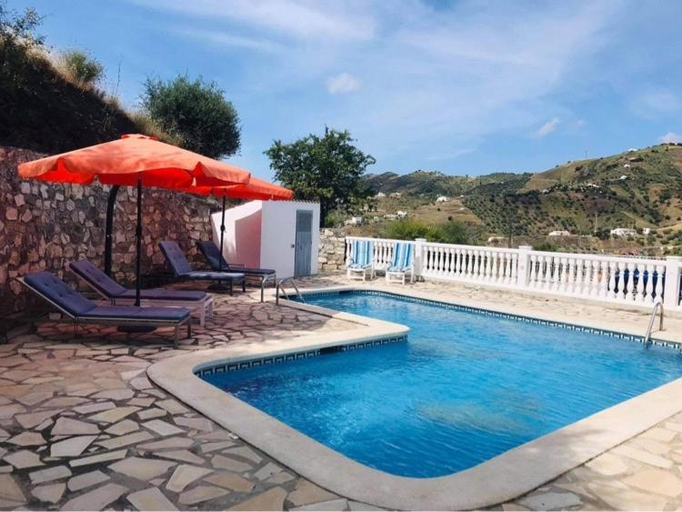Casa Los Almendros Canillas de Albaida ภายนอก รูปภาพ