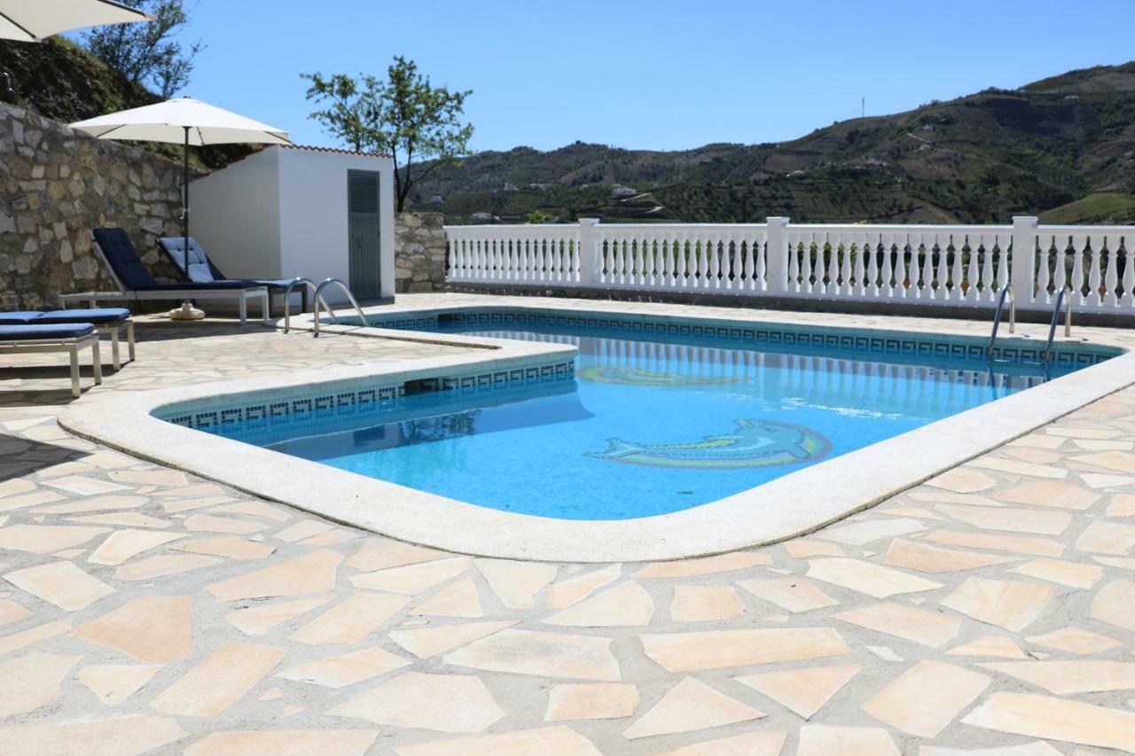 Casa Los Almendros Canillas de Albaida ภายนอก รูปภาพ
