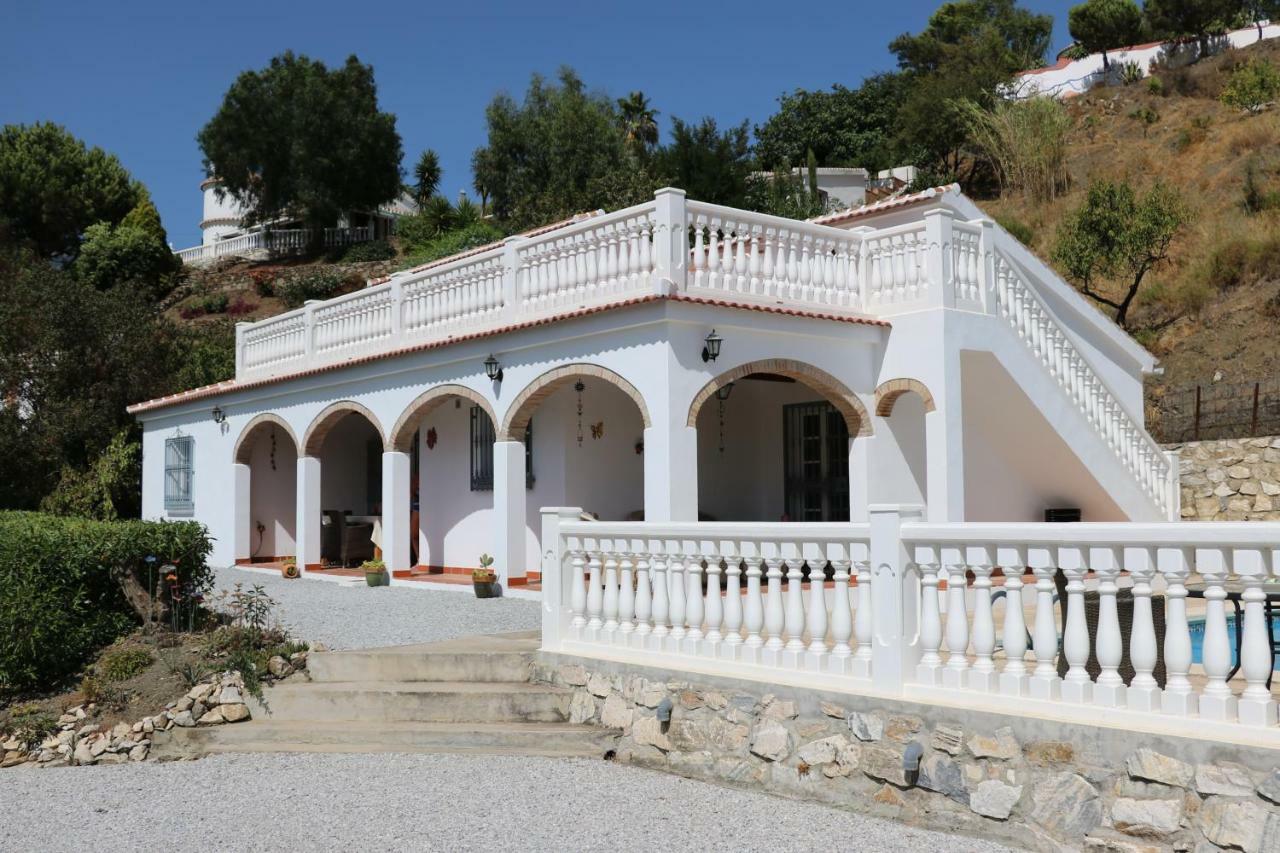 Casa Los Almendros Canillas de Albaida ภายนอก รูปภาพ